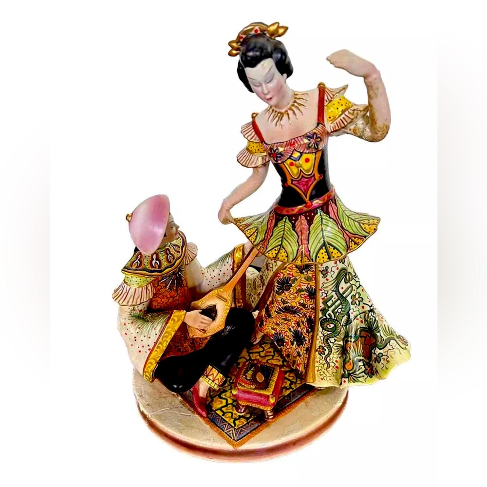 Unbranded from Italy Asian man and woman dancing